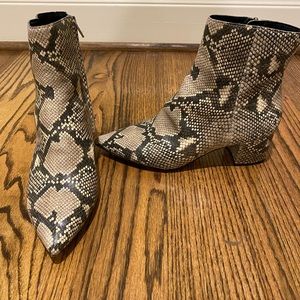 Dolce Vita pointed toe snakeskin booties size 8